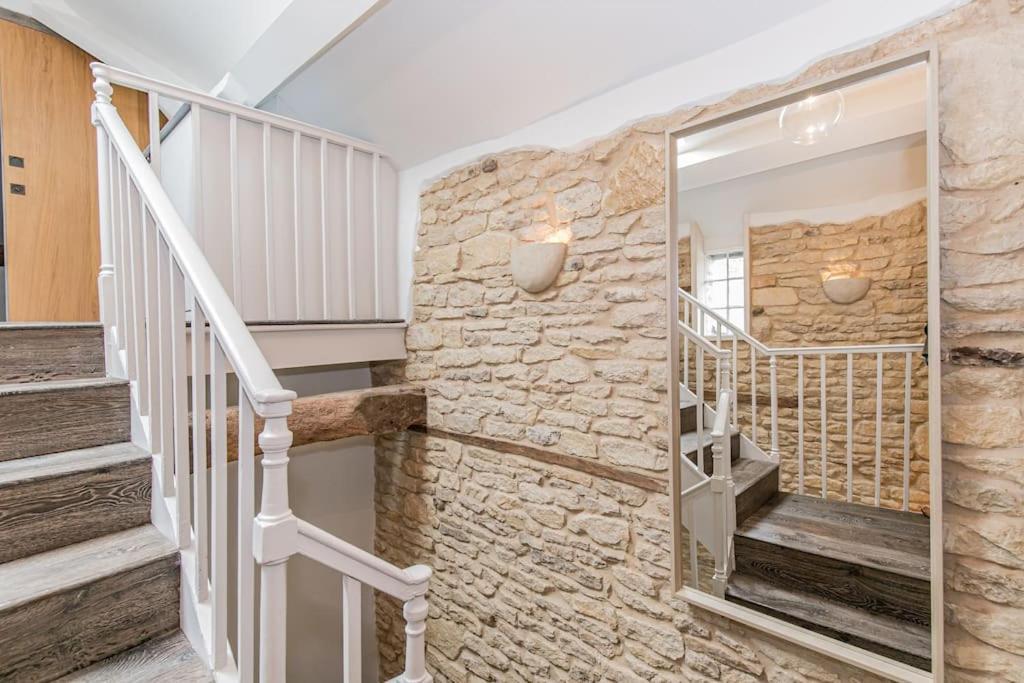 Oxfordshire Living - The Vanbrugh Apartment - Вудсток Экстерьер фото